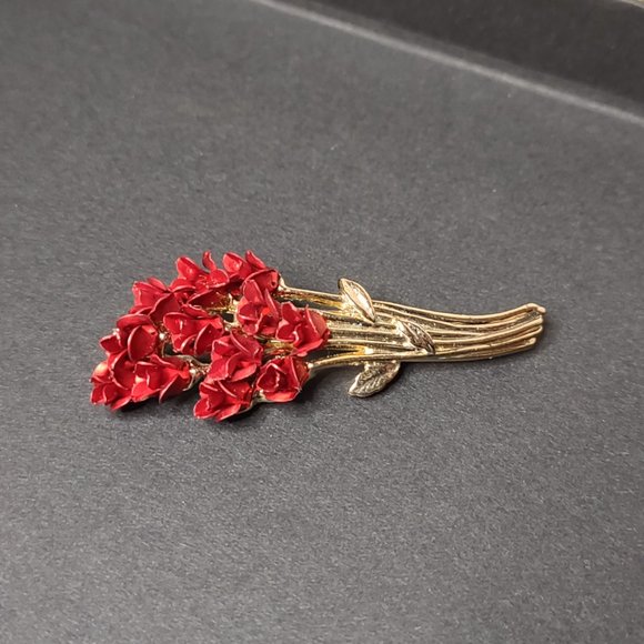 Pretty Red Flower Bouquet Brooch - Picture 10 of 10